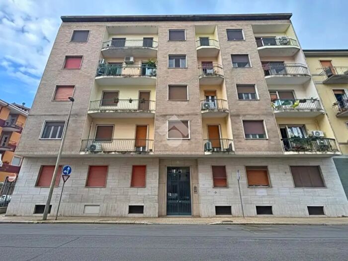 Appartamento trilocale in vendita in Via Pastrengo, Vercelli