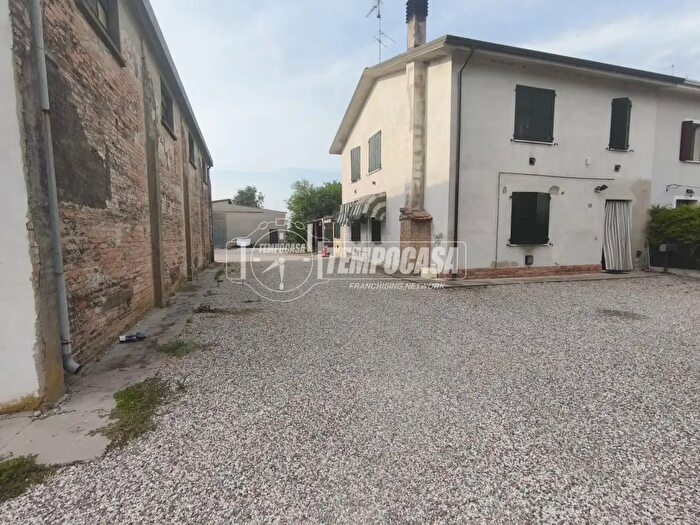 Casa con 5 locali in vendita in Via Cento, Vigarano Mainarda