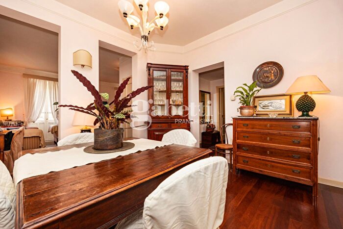 Casa con 7 locali in vendita in Capo DOrlando