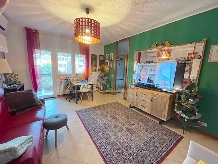 Appartamento con 5 locali in vendita in Via Rubicone, Ravenna