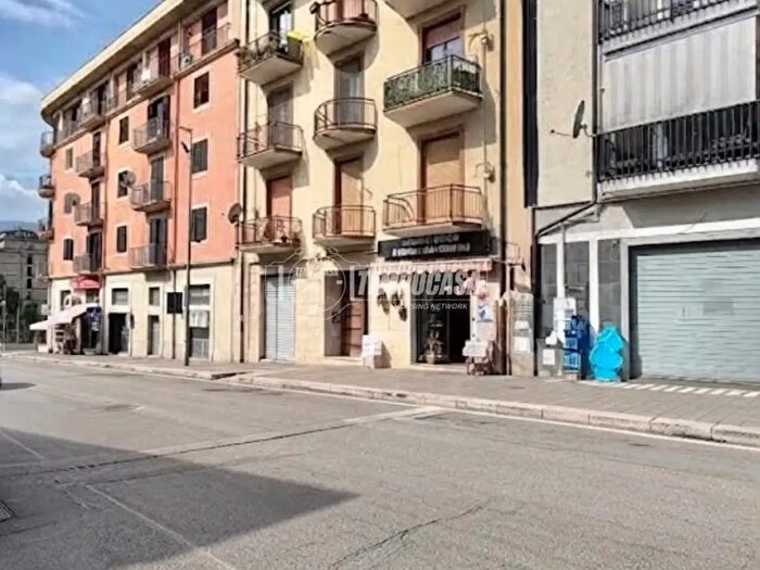 Appartamento trilocale in vendita in Via Ferriera, Avellino