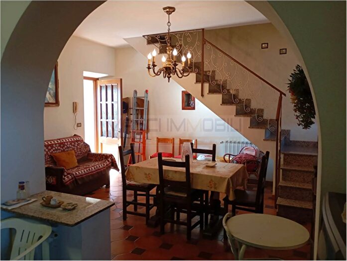 Appartamento trilocale in vendita in Civitella San Paolo, Roma