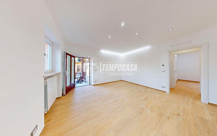 Appartamento trilocale in vendita in Via Basilio Bona, Caselle Torinese