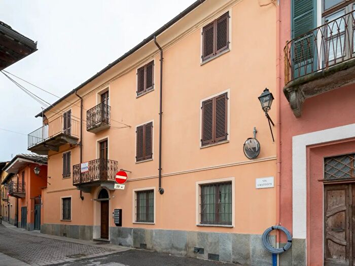 Appartamento trilocale in vendita in Via Giacomo Matteotti, Bagnolo Piemonte