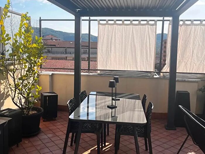 Appartamento quadrilocale in vendita in Sarzana