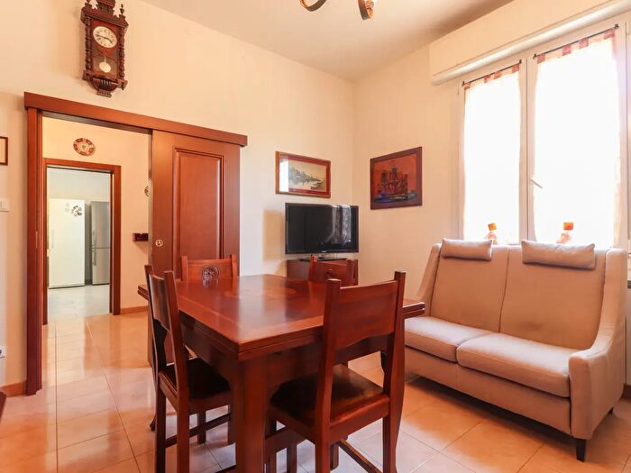 Casa con 6 locali in vendita in Via Redenta, Molinella