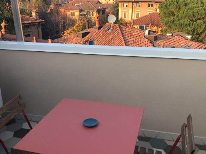 Appartamento bilocale in affitto in Viale Enrico Panzacchi, Castiglione Tribunale, Bologna