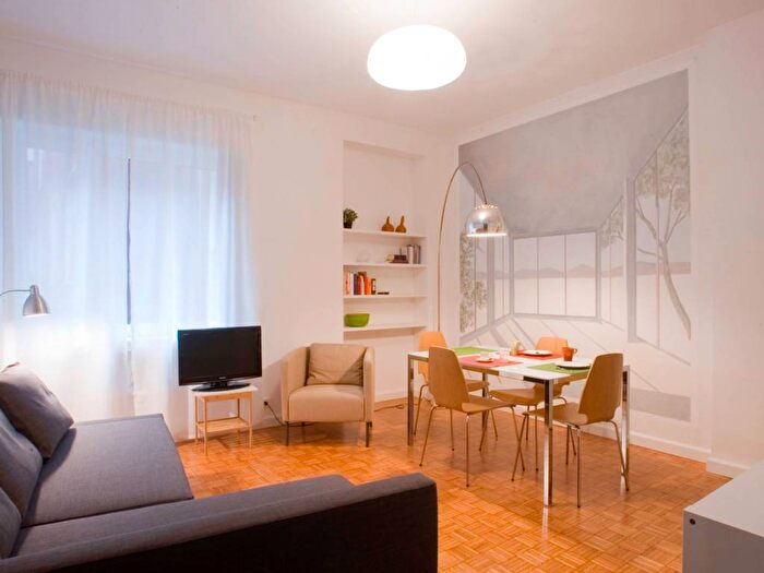 Appartamento bilocale in affitto in Galleria Strasburgo, Borgogna Largo Augusto, Milano