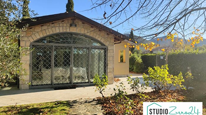 Casa con 5 locali in vendita in Rimembranze, Montecchio