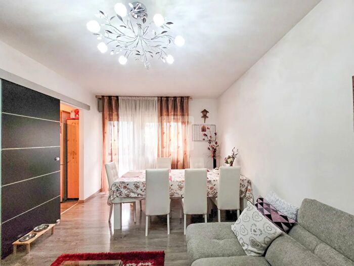 Appartamento con 5 locali in vendita in Viale Primo Maggio, Riva Del Garda