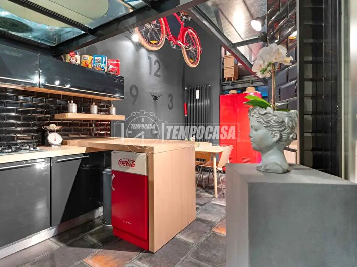 Appartamento bilocale in vendita in Milano