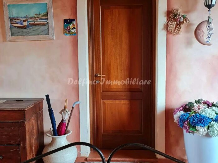 Appartamento con 6 locali in vendita in Via Baragge, Palau