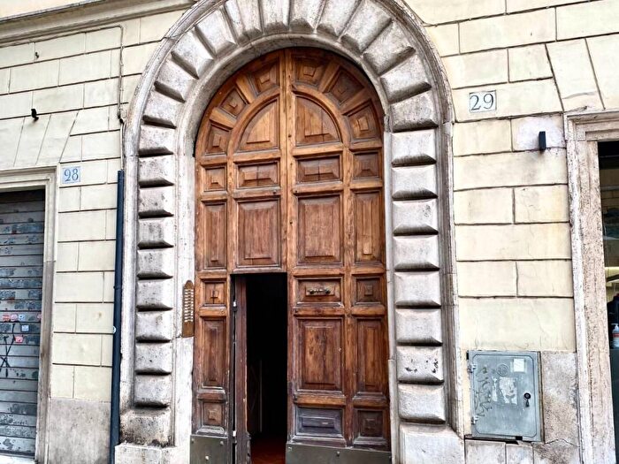 Appartamento bilocale in affitto in Piazza Rondanini, Pantheon, Roma