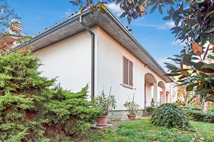 Casa con 7 locali in vendita in Lugo