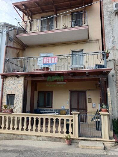 Casa con 6 locali in vendita in Via Amorello, Casali del Manco