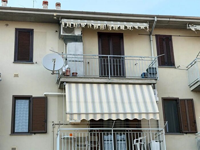 Appartamento trilocale in vendita in Cilavegna