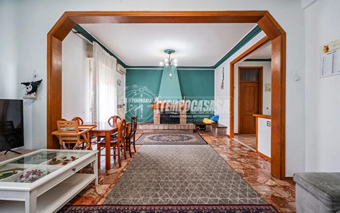 Appartamento trilocale in vendita in Via Kennedy, Scandiano