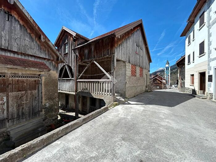 Case in Vendita e in Affitto - 2