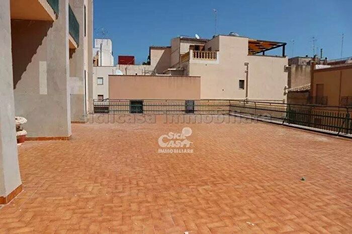 Appartamento con 5 locali in affitto in Centro Storico, Marsala