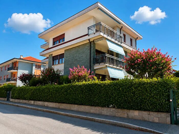 Appartamento trilocale in vendita in Via Bussoleno, Collegno