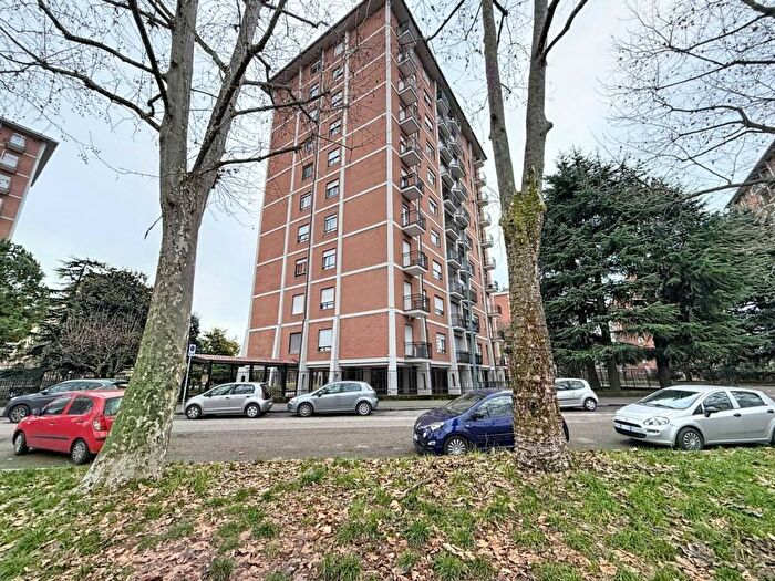 Appartamento trilocale in affitto in Corso Lucio Quinzio Cincinnato, Lucento, Torino