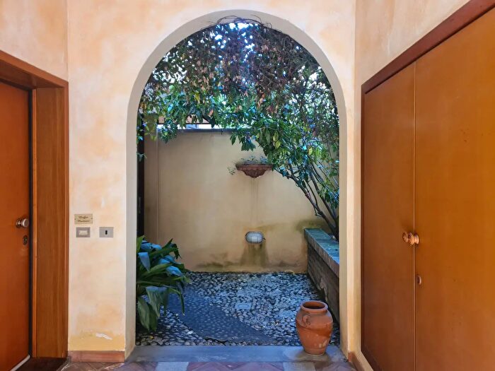 Appartamento con 5 locali in vendita in Reggio Emilia