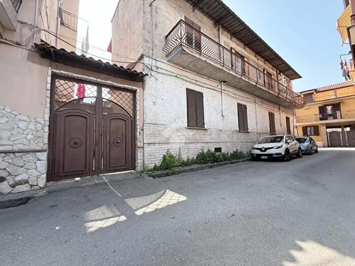 Appartamento quadrilocale in vendita in Via Piero Gobetti, Caivano