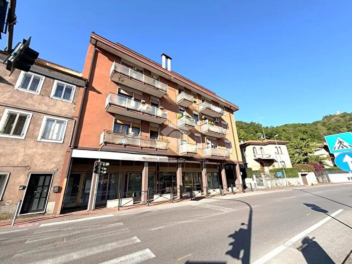 Appartamento trilocale in vendita in Via C Battisti, Valdagno