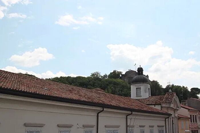 Appartamento con 5 locali in vendita in Gorizia