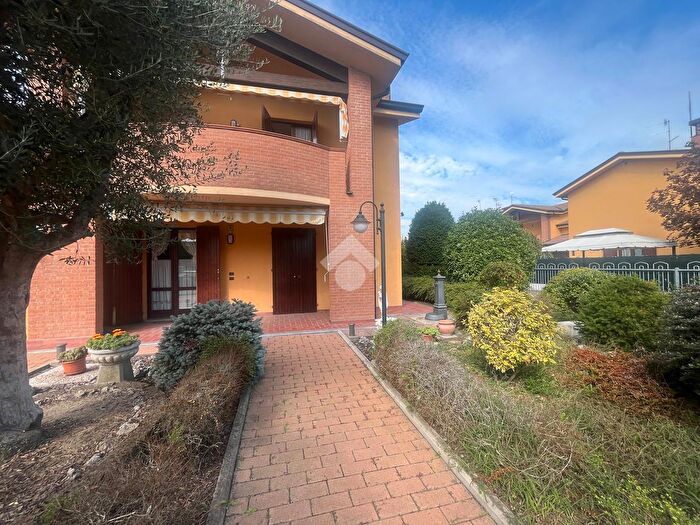 Case in Vendita e in Affitto - 3