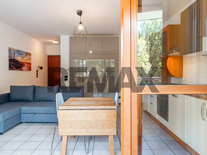 Appartamento trilocale in vendita in Via Bruxelles B, San Donato Milanese