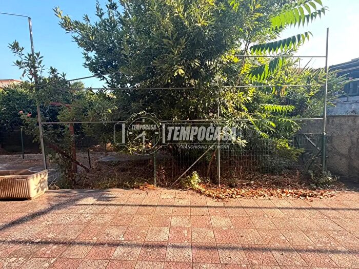 Appartamento bilocale in vendita in Via Etnea, Gravina Di Catania