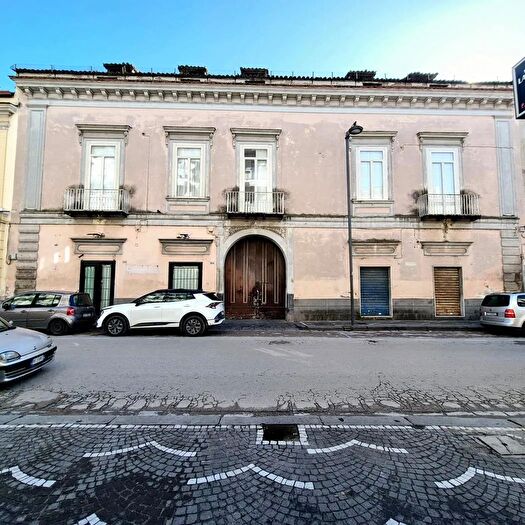 Casa con 5 locali in vendita in Corso Umberto, Caivano