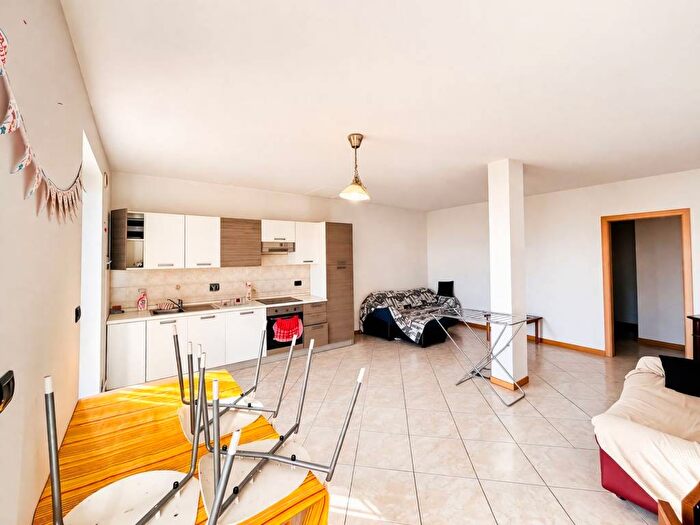 Appartamento trilocale in affitto in Strada Bauducchi, Bauducchi, Moncalieri