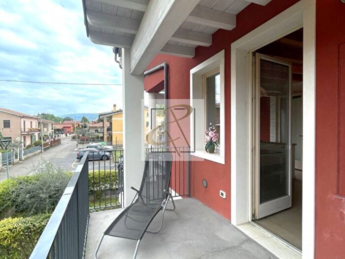Appartamento trilocale in affitto in Borgo San Lorenzo, Albaré Stazione, Costermano sul Garda