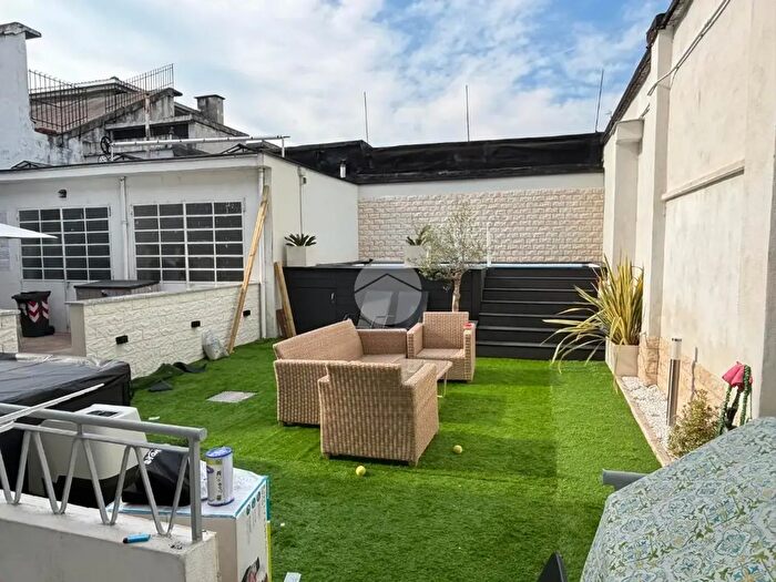 Appartamento trilocale in vendita in Via Giuseppe Massari, Torino