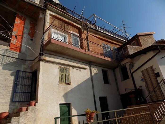 Casa quadrilocale in vendita in Via Ventimiglia, Borgomaro