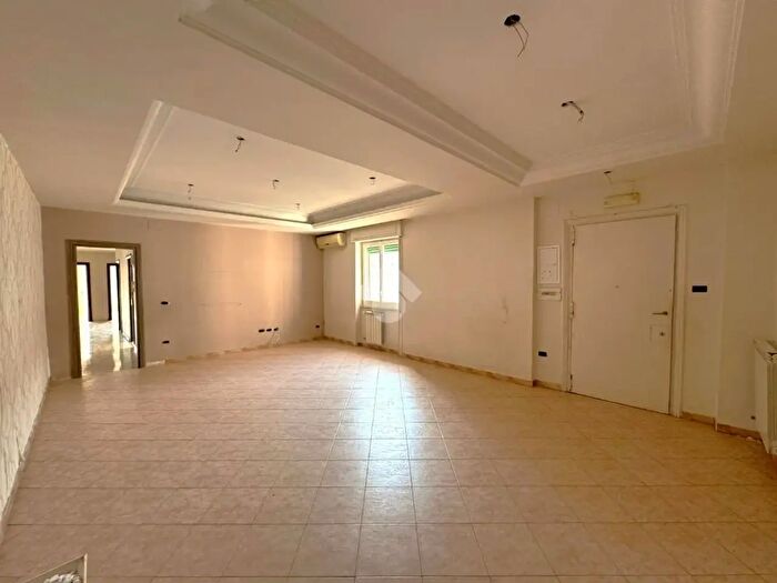 Appartamento con 5 locali in vendita in Via S Cristoforo, Portici