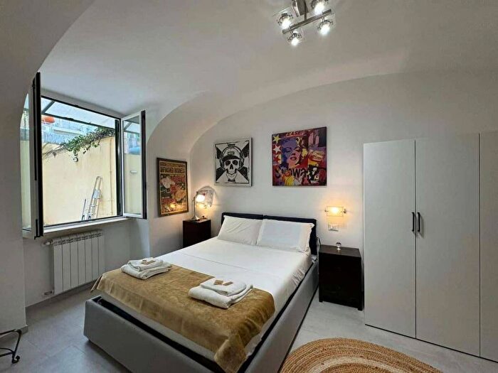 Appartamento bilocale in affitto in Via Camilla, Furio Camillo, Roma