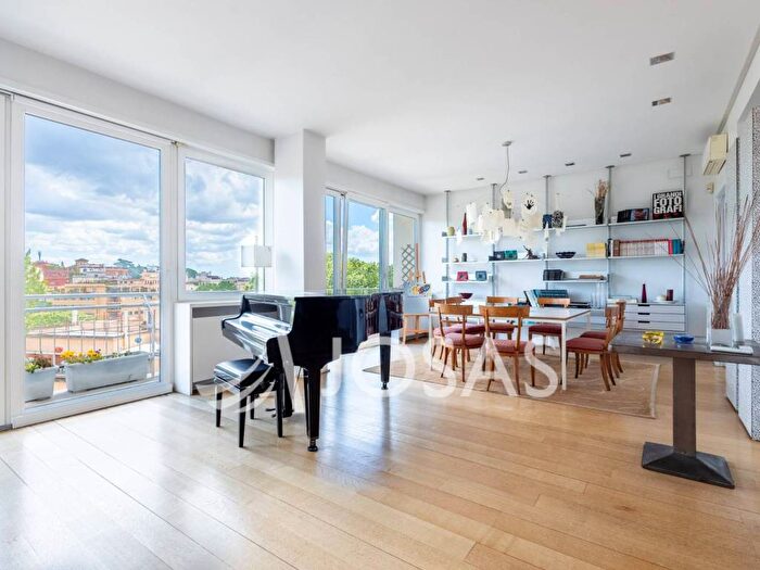 Appartamento con 6 locali in affitto in Via dei Decii, Aventino, Roma