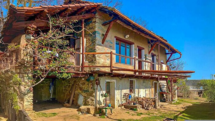 Casa quadrilocale in vendita in Regione Ramorel Brosso, Brosso