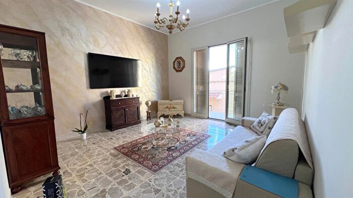 Appartamento con 6 locali in vendita in Via Rocca di Fiori, Sciacca