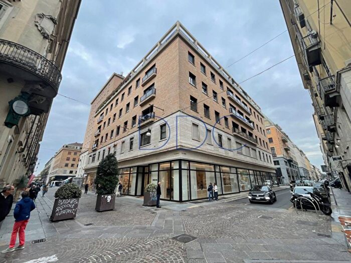 Appartamento quadrilocale in affitto in Via Piero Gobetti, Via Roma, Torino