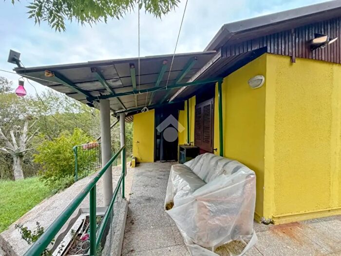 Appartamento trilocale in vendita in Via Valpiana, Serle