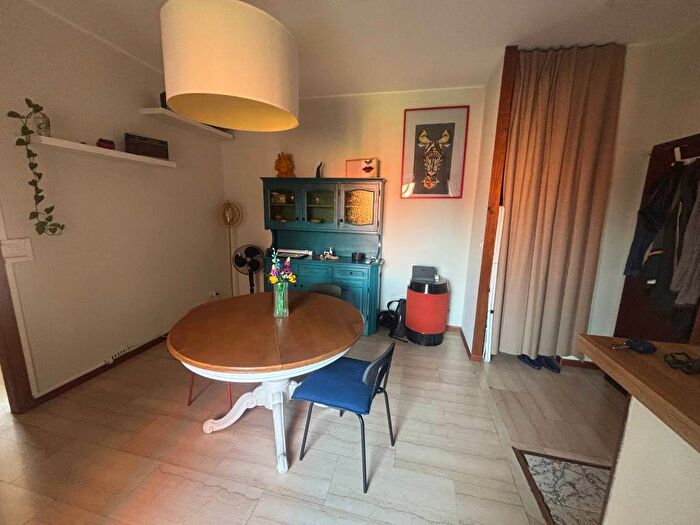 Appartamento trilocale in affitto in Largo Cavalieri di Malta, Lorenteggio, Milano