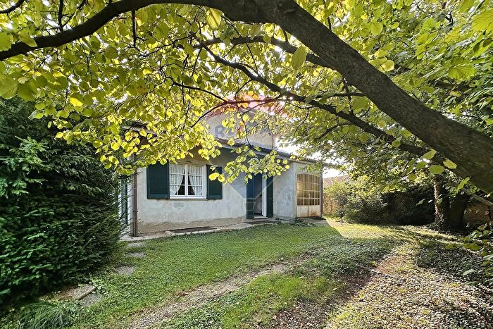 Casa con 7 locali in vendita in Via Manzoni, Lesmo