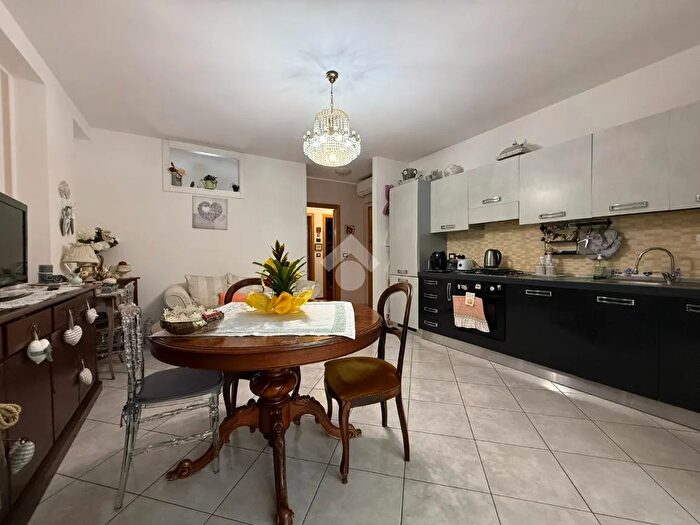 Appartamento trilocale in vendita in Via delle Veroniche, Ascoli Piceno