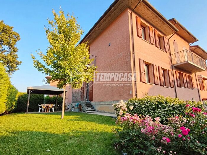 Casa quadrilocale in vendita in Via J Cantelli, Guiglia