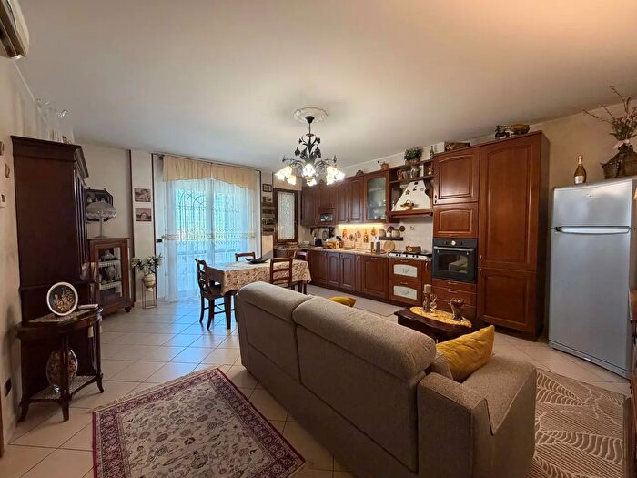 Appartamento trilocale in vendita in Via Grazia Deledda a, Castel San Pietro Terme