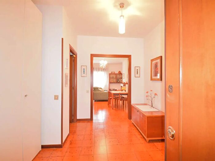 Appartamento bilocale in vendita in Via Trilussa, Albano Laziale